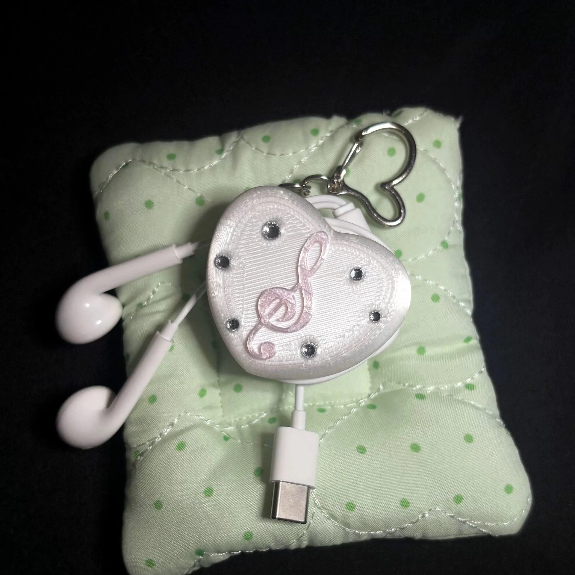 New-Y2K Harajuku Musical Notes - Cable Winder Keychain recension och pris